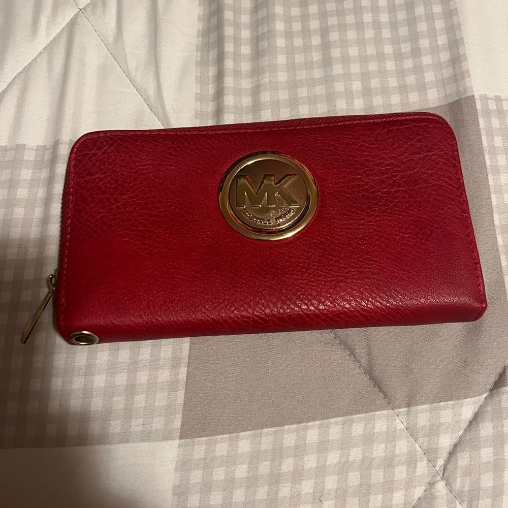 Red leather Michael Kors wallet